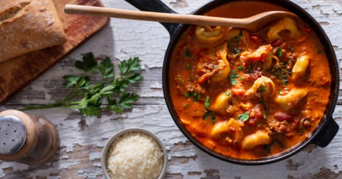 sausage spinach tortellini soup